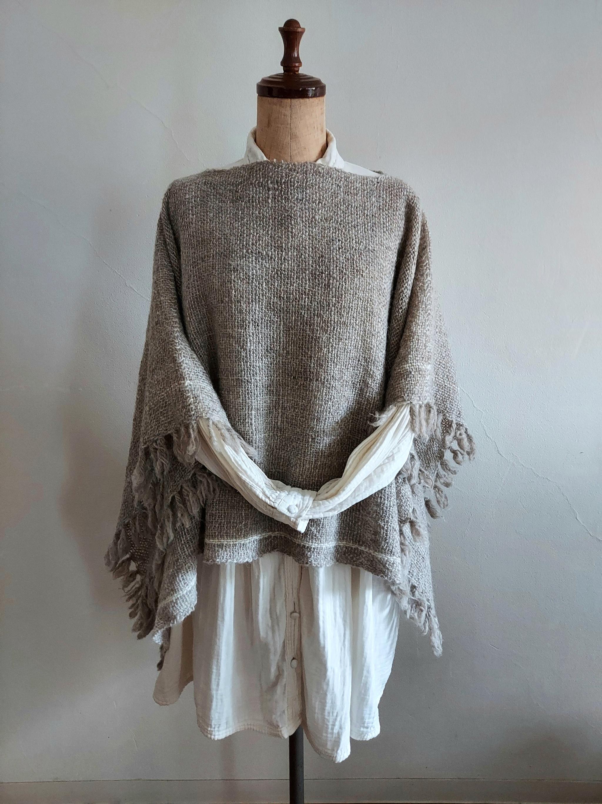 ホームスパン ポンチョ  ライトグレー