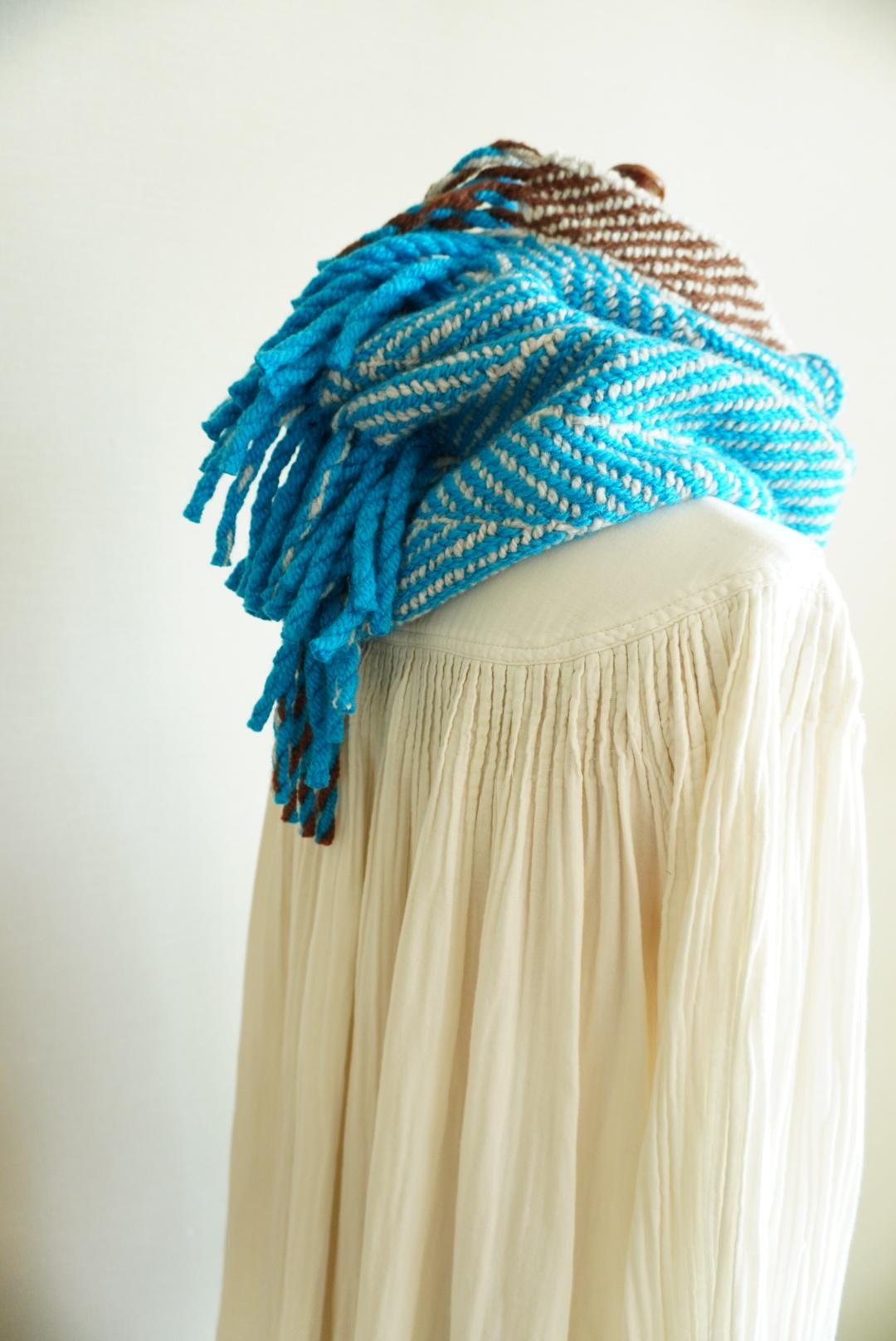 ホームスパン　スヌード　スカイブルー×茶